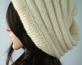 Slouchy hat in cream - ready to ship