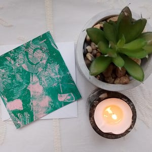 Tarjeta de felicitación abstracta en blanco por dentro