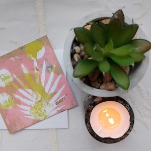 Tarjeta de felicitación abstracta en blanco por dentro