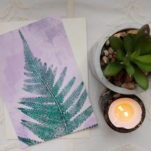 Tarjeta de felicitación abstracta en blanco por dentro