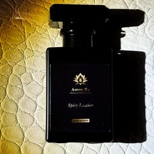 Spicy Leather Eau de Parfum for Men – Warm Spicy Fragrance with Leather, Amber, Cardamom, Saffron & Thyme – Masculine Scent