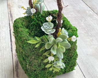 Small Succulent Flower Girl Basket, Small Flower Girl Basket, Wedding Basket, Moss Basket, Girls Basket with Moss, Rustic Basket, Woodland