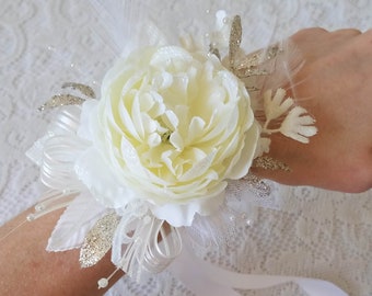 White Iridescent & Silver Wrist Corsage, Tie On Corsage, Flower Corsage, Small Corsage, Wristlet, Girl's Corsage, Homecoming Corsage, Prom