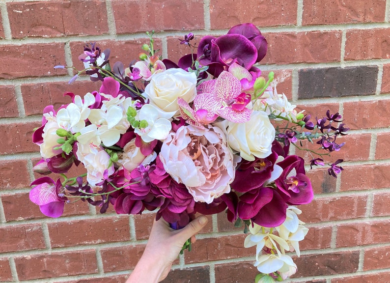 Cascading Deep Purple Orchid Wedding Bouquet, Bridal Bouquet, Beach Wedding, Fall Wedding, Orchid Bouquets, Large Elegant Tropical Boho afbeelding 4