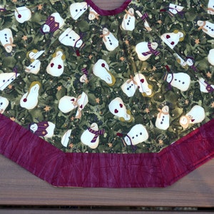 30 1/2&quot; Snowmen Christmas Tree Skirt Reverses to Red Poinsettias, Condo, Apartment Tall Skinny Tree - READY TO SHIP!