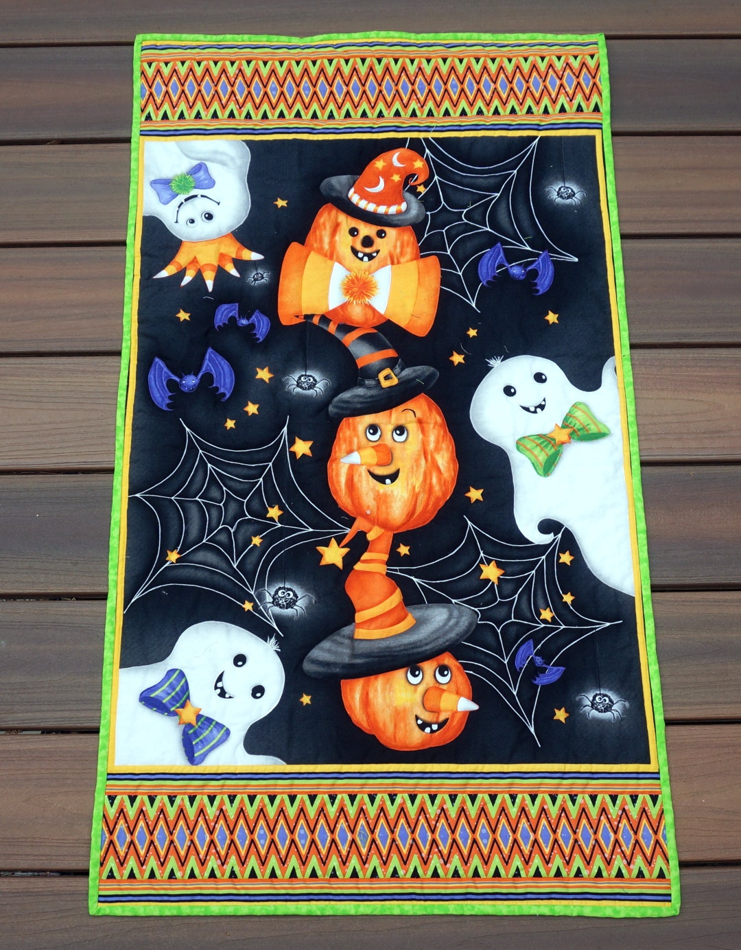 Detail Quilted Halloween Wall Hanging Quilt With Ghosts, Pumpkins ...