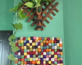 Felt Ball Trivet Mat – Colorful Wool Table Pad, Handcrafted Boho Coaster, Festive Home Decor, Eco-Friendly Gift. Multiple Size Options