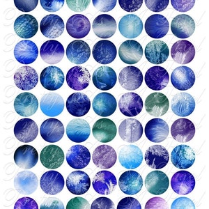 Op de afbeelding: Een set van 49 digitale papiercirkels in blauw, paars en groen met een vorst-, ijs- of sneeuwvlokkenontwerp. De cirkels zijn perfect voor digitaal scrapbooken, kaartmaken en andere digitale knutselprojecten.