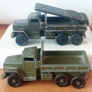 Vintage Military Car Models - Classic 1970s Collector&#39;s Set