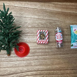 Holiday Make It Mini  Singles