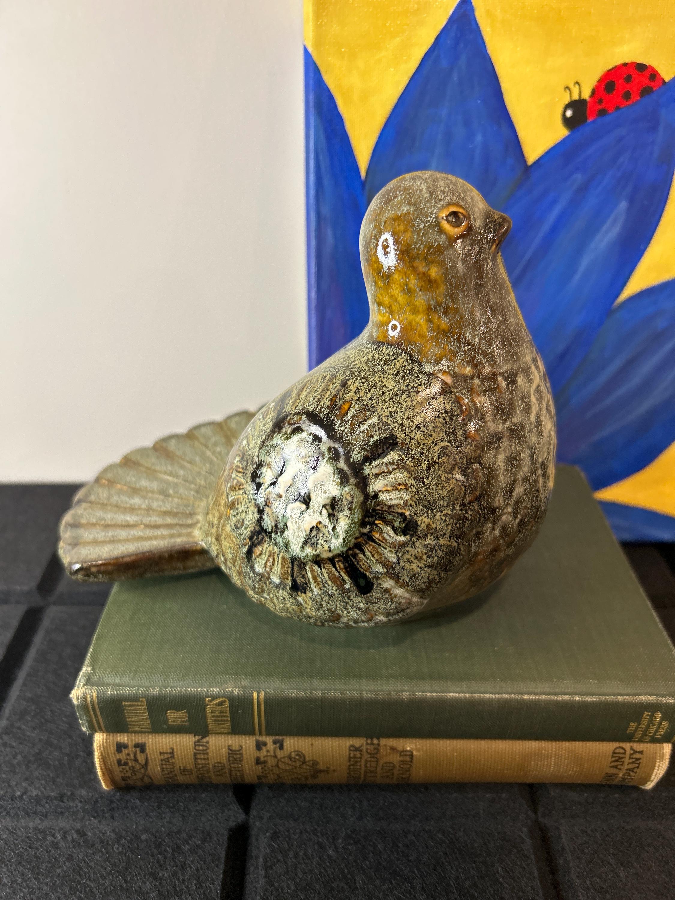 Book : Scandinavian art pottery with price guide