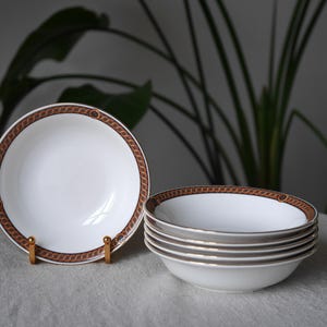 Set of 6 Wedgwood Commodore Soup Cereal Bowls, Bone China, Bicentenary Celebration, Made in England 1995, Gilt Rim