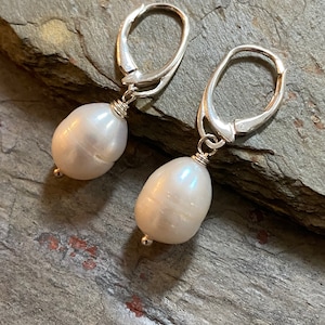 white baroque pearl leverback earring, sterling silver lever back earrings, big white baroque pearl earrings, wedding jewelry, bridal gift,