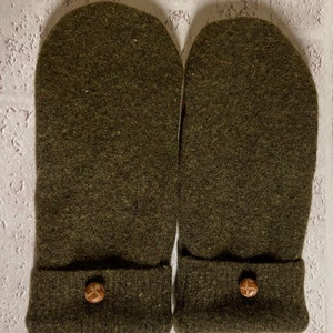 Discover Enchanting Dark GreenTweed Mittens - Eco-Friendly Magic