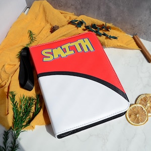 Personalisiertes Sammelkarten-Sammelkarten-Sammelalbum mit Namen - 4-Pocket Custom Card Album, 400 Pockets für TKG, Anime, Sport - Geschenk für Sammler