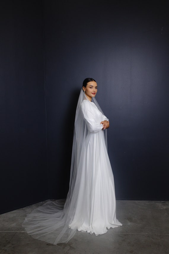 Soft Wedding Veil, One Tier Bridal Veil, Long Plain Wedding  display picture 2