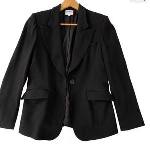 May include: A distressed wooden sign, reading "Welcome to our home" in white lettering. The sign has a rustic finish, ideal for adding a welcoming touch to any home's entrance.