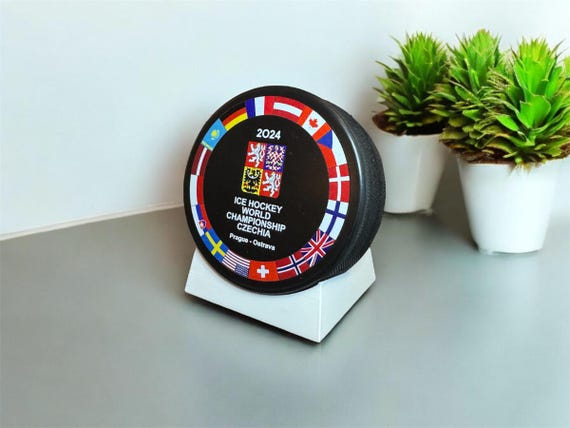 Ice Hockey Puck Stand – 3D Printed Display Holder for Standard Pucks – Multiple Colours – Smart Angled Design