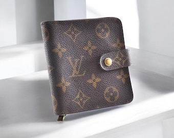 Designer Louis Vuitton Monogram Wallet - Authentic Leather in Classic Brown