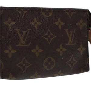 Authentic Louis Vuitton Monogram Pochette Toiletry Canvas Pouch - Excellent Condition Luxury Gift