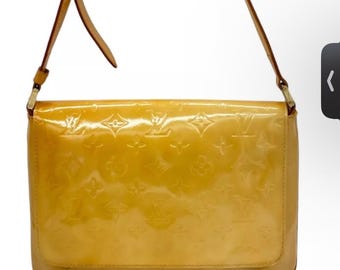 LOUIS VUITTON Monogram Vernis Thompson Street Bag Beige M91301 LV Auth 80343
