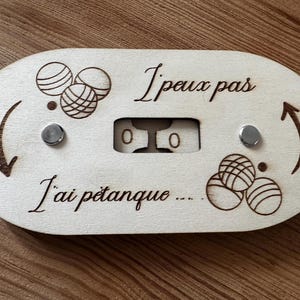 Customizable wooden petanque score counter – Player gift – Engraved name or logo – Handmade petanque accessory