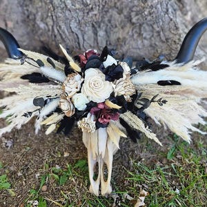Custom Floral Resin Cow Skull: Handmade Boho Farmhouse Decor