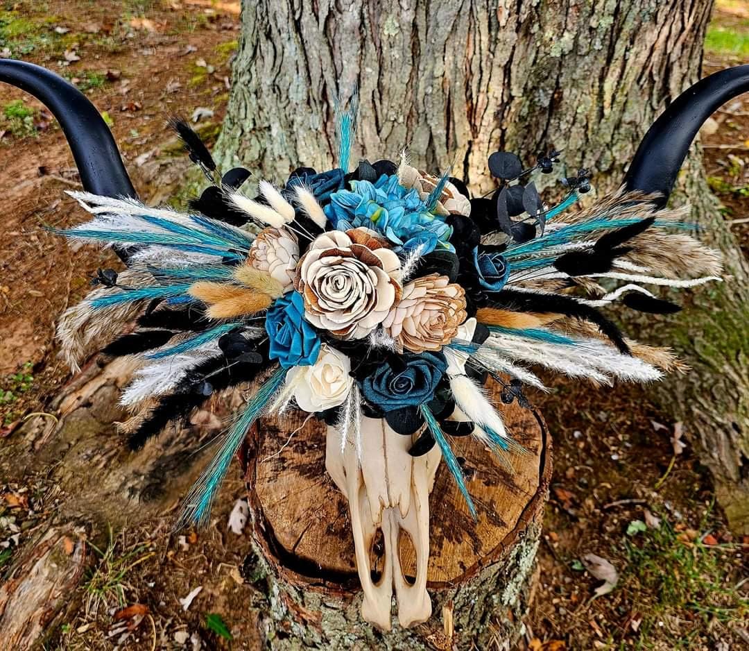 Custom Floral Resin Cow Skull: Rustic Boho Farmhouse Wall Decor