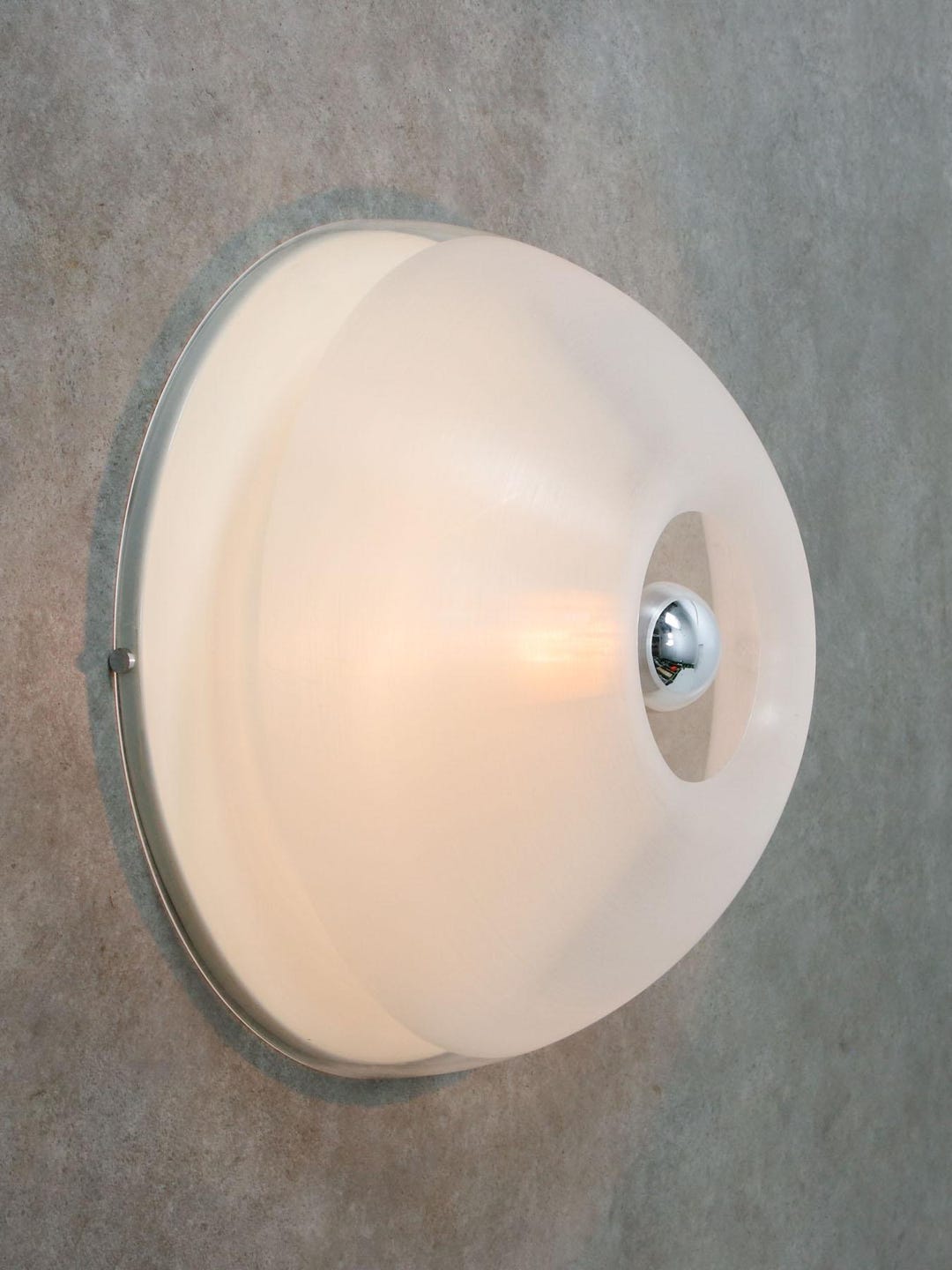 Big Tam-tam Wall Lamp by Yoshiko Hasabe for Guzzini, 1970s - Etsy