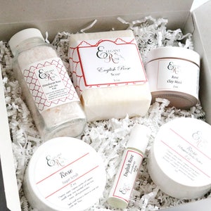 Luxurious English Rose Spa Gift Set for Rose Lovers - Vegan & Cruelty-Free - Gift for Her, Girlfriend, Best Friend - Natural Skincare Set