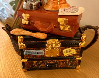 1993 Vintage Swineside Ceramics African Safari Trunk Luggage Teapot Novelty Quirky