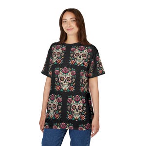 Sugar Skull uniseks T-shirt, levendig AOP-T-shirt, Day of the Dead-kleding, gotische mode, alternatieve stijl, uniek cadeau