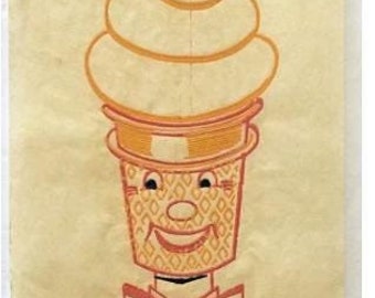 Puede incluir: Una ilustración vintage de Mister Softee, un personaje de cono de helado sonriente, con un esmoquin azul y blanco con una corbata de moño que dice "Mister Softee". La ilustración está en una bolsa de papel marrón claro con instrucciones para cortar la imagen y colocarla en una base de cartón.