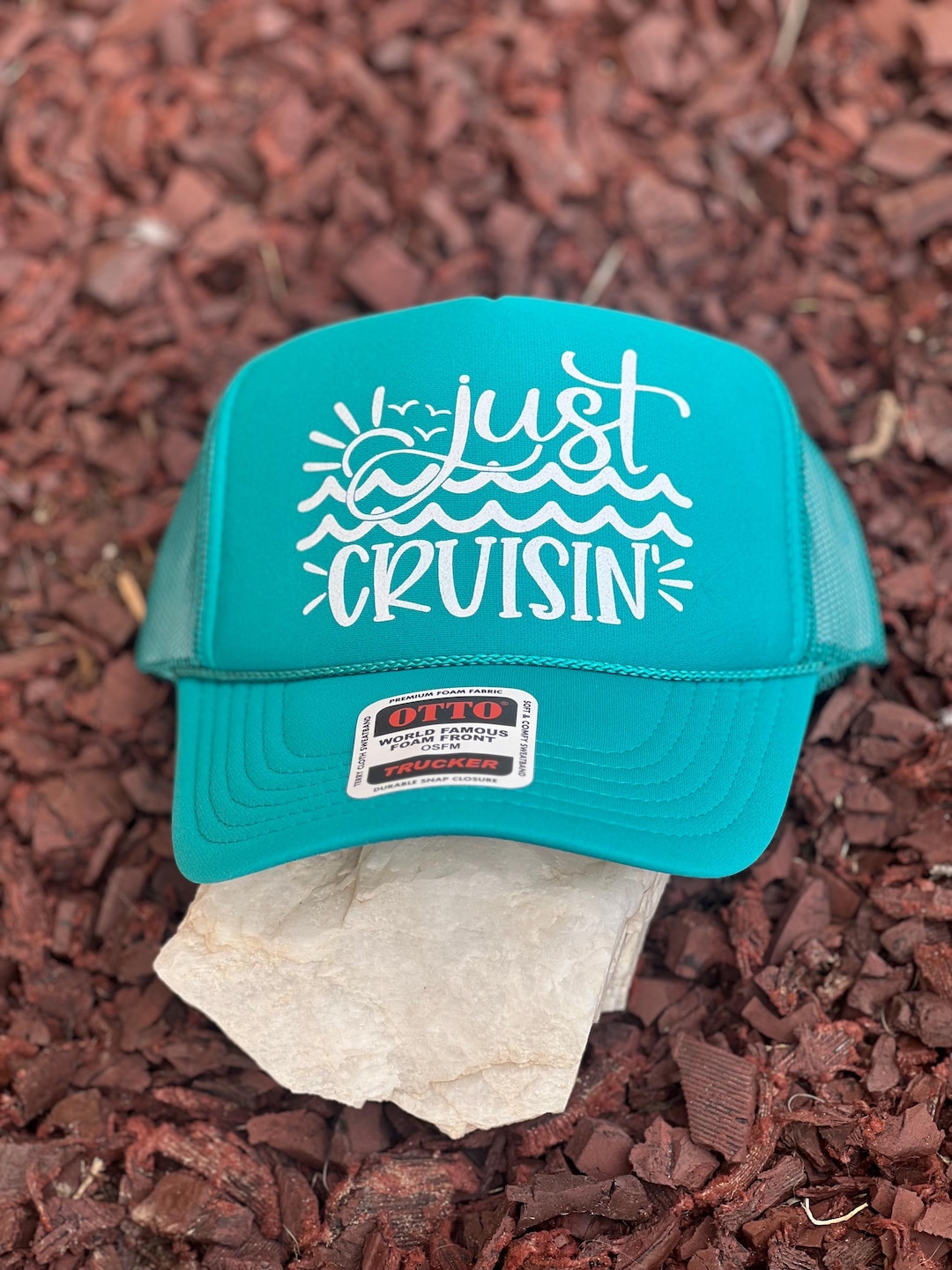 DOOR COUNTY CRUZIN SUN/WAVES TRUCKER HAT main image 1