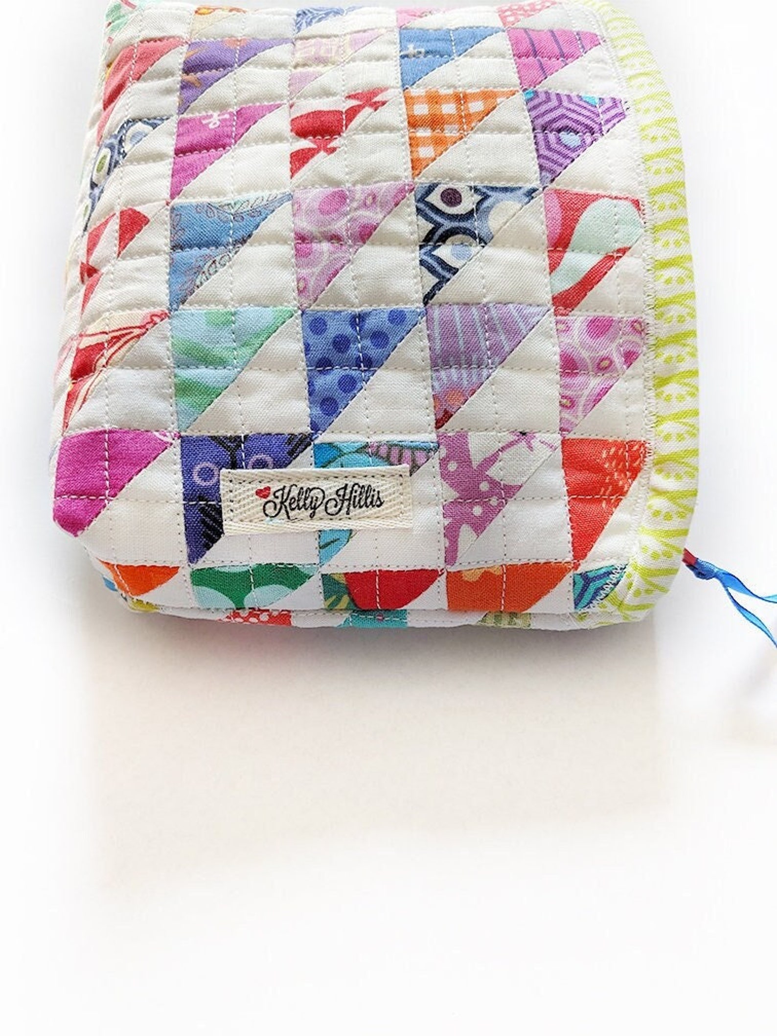Quilted Zip Pouch - Scrappy Triangles | OOAK - Etsy