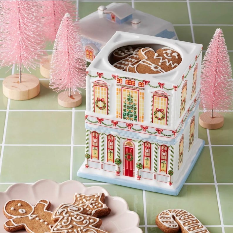 Lenox Spice Village Christmas Cookie Jar - Thumbnail 3