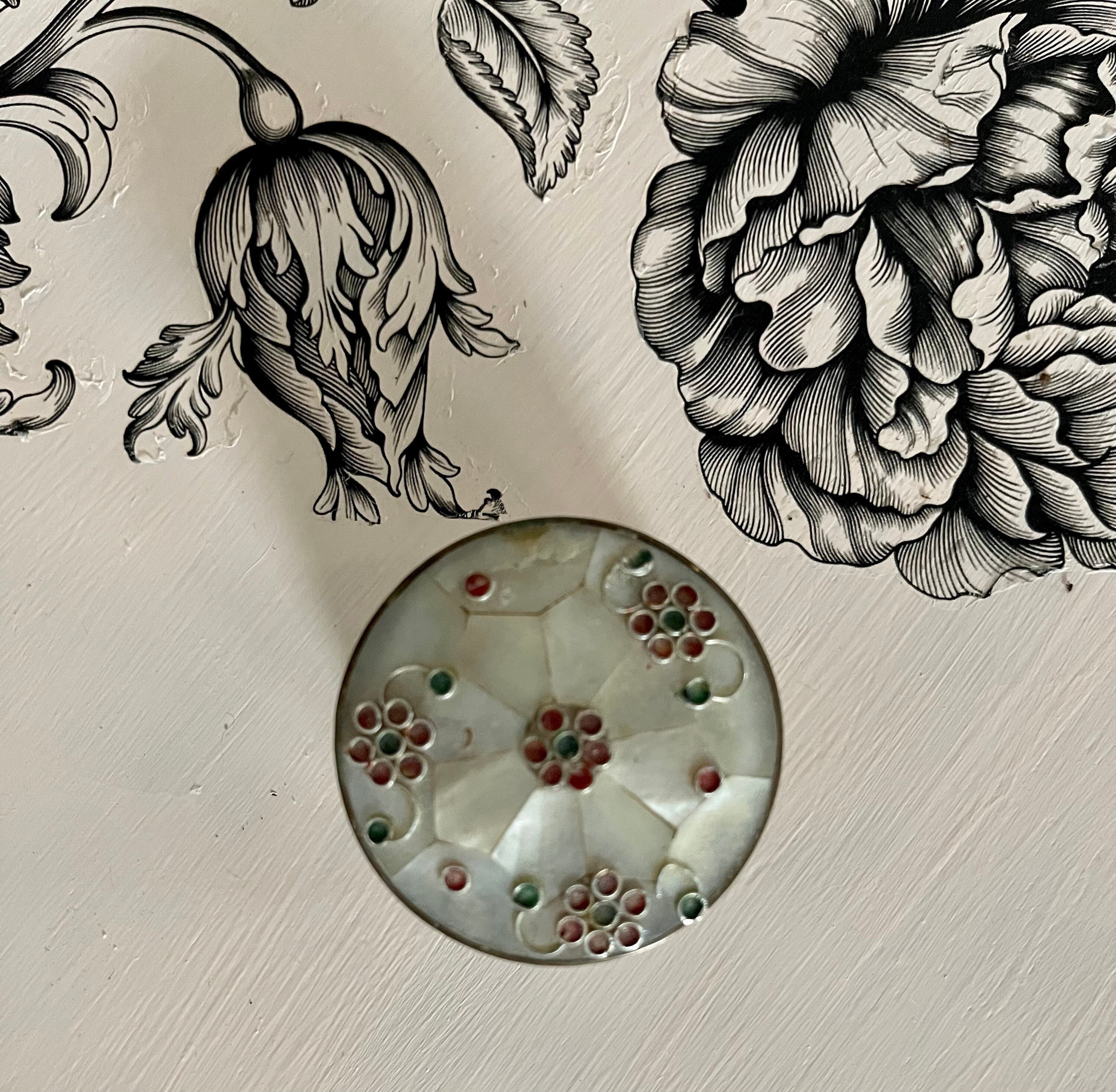 Vintage Mother Of Pearl Pill Box Round Pill Box Beautifully Etsy Australia