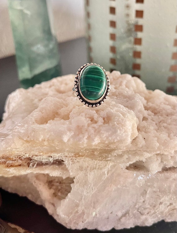 Vintage Malachite Cabochon Ring: 925 Sterling Sil… - image 1