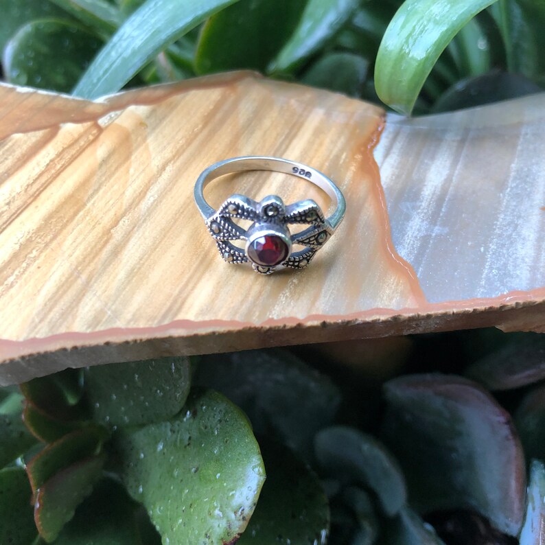Vintage Garnet Ring Garnet and Marcasite Ring Vintage Rings Vintage Art Deco Ring Red Garnet Size 7 925 Silver Ring