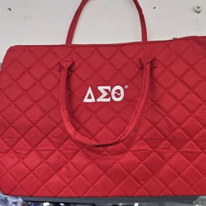 Delta-Signatur-Theta-Quilt bestickte Einkaufstasche