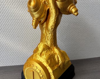 Reborn Trophy 1 | The Outlast Trials | Game Decoration | Replica | Merch | 25 cm/ 9.8 inches in height