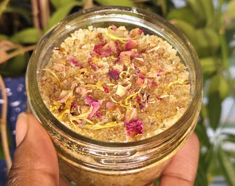 Exfoliante corporal renovador de caléndula y rosa