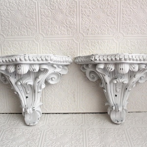 2 ornate painted shelves Sconces Display Accent shelf Decorative shelf Home decor White Distressed French Country Farmhouse Shabby Cottage