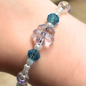 Blue Flower Beaded Bracelet - Stretch Bracelet