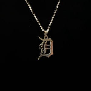 Colar Detroit D dourado, colar com corrente delicada, Detroit, corrente de beisebol Detroit dourada, colar com letra D, presente para namorada / presente para ela