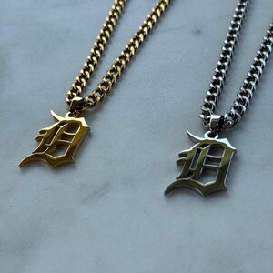 Collar con la D de Detroit, béisbol de Detroit, collar con la D, cadena de béisbol, collar con letra, colgante con letra, regalo para papá, regalo para el Día del Padre