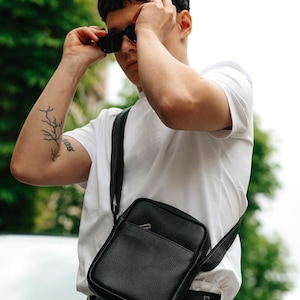 Mens Black Sling Pack, Compact Leather Chest Bag, Slim Hands-Free Crossbody, Urban Travel Satchel, Minimalist Daypack for Men