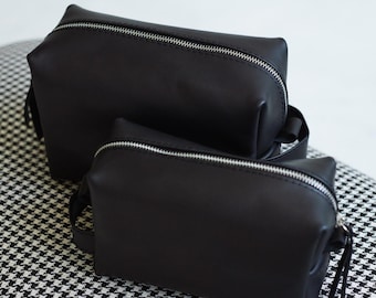 Personalized Leather Toiletry Bag, Mens Dopp Kit Bag, Engraving Travel Bag, Shaving Kit, Groomsmen Gifts