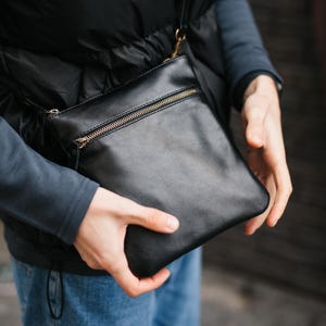 Echtleder Crossbody-tasche, kleine Crossbody-tasche Männer, Mini schwarze Crossbody-tasche Mann, schwarze Leder Crossbody-tasche, Freund oder Papa Geschenke