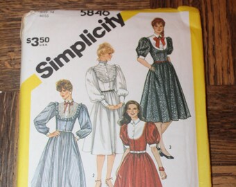 Simplicity 5846 Vintage 1982 1980s Adjustable for Miss Petite Fitted Yoked Dress with Sleeve Variations Pattern FF